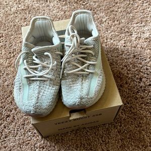 Kids Yeezy boost 350